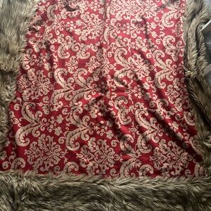 Tasha Polizzi Red and Cream Blanket with Faux Fur Trim 72 x72” RARE find